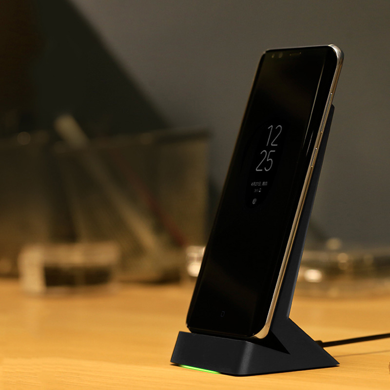 Funxim W9 Fast Charge Wireless Charger Stand